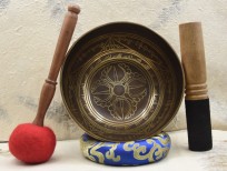 handcrafted-double-dorje-vajra-etched-jambati-singing-bowl-deep-tone-and-sacred-mantra